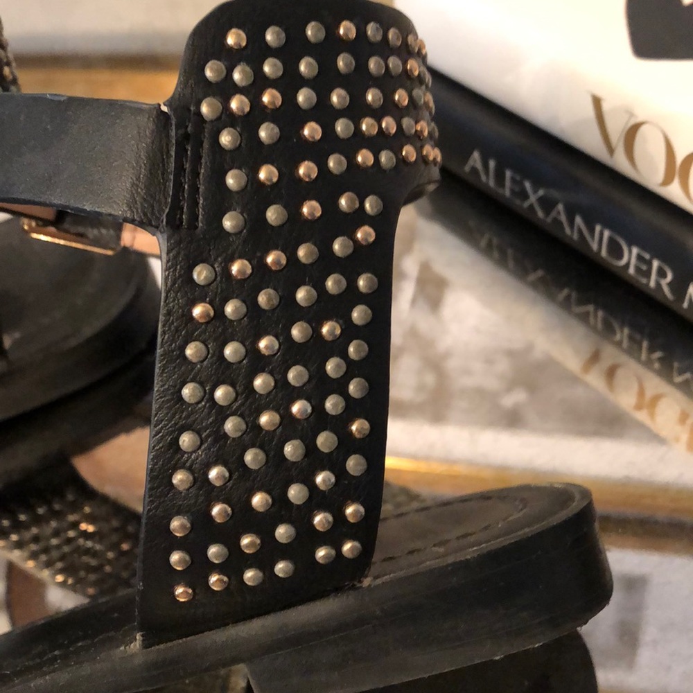 Sandals - Picture 2 of 2